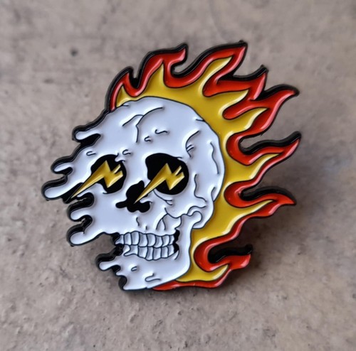Melting skull metal enamel - skull,