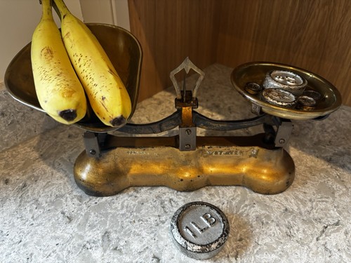 Vintage brass balance kitchen - brass,