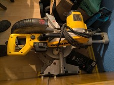 DEWALT DW718V 230V Mitre Saw