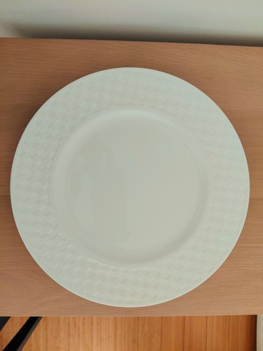 Wedgewood dinner plates - wedgewood,