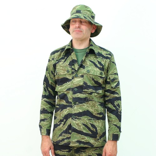 Replica john wayne tiger - john,