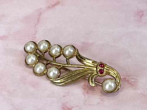 Vintage signed crown trifari - vintage,
