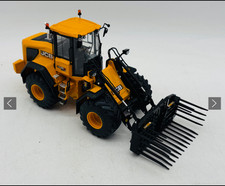 AT COLLECTIONS 1:32 SCALE JCB