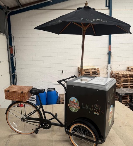 Classic ice cream - ice, cart
