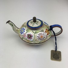 Charlotte di Vita Teapot Trade