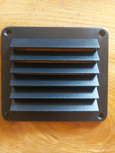 Louvre vent black plastic - vent,