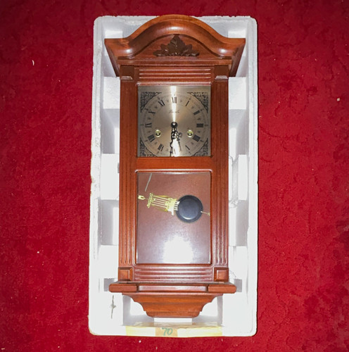 Lincoln wooden pendulum wall - pendulum,