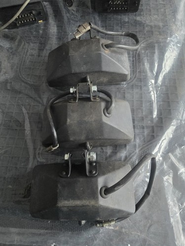 Rs1600i front fogs lights x3 - front,