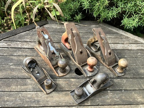 Vintage carpentry planes job - vintage,