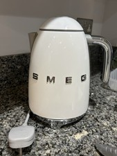 SMEG KLF03WHUK 1.7L 50's Retro