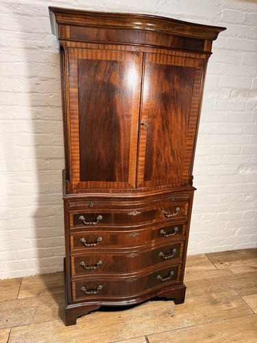 Mahogany drinks cabinet - drinks,