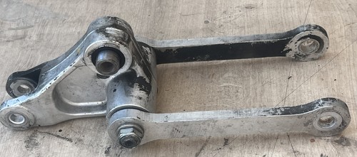 Yamaha yzf rear shock - r1,