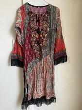 Asian Kameez / Kurta paisley