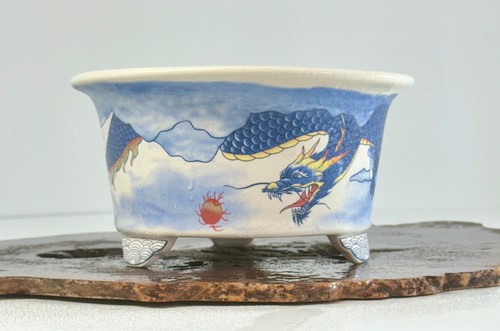 Blue white yixing dragon - &,
