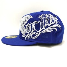 FAMOUS STARS & STRAPS FOR LIFE