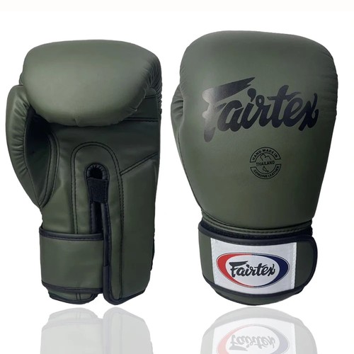 Fairtex gloves muay - muay, thai