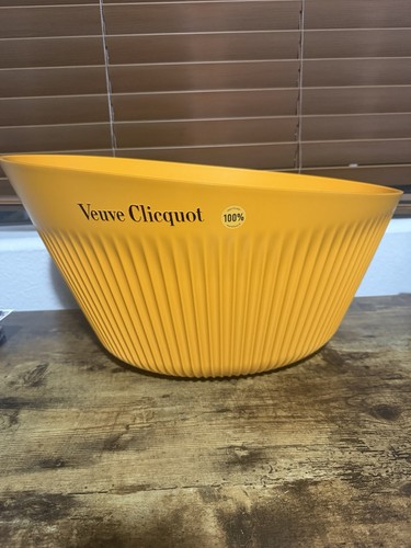 Veuve clicquot yellow - clicquot,