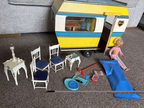 Vintage sindy caravan - sindy,