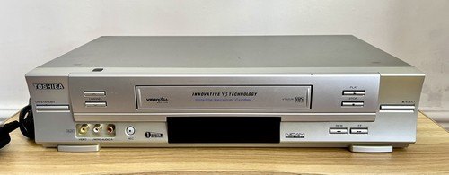 Toshiba vhs vcr player - toshiba,
