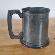 Antique 1/2 pint pewter tankard by JB & Co Ltd stamped with Best English Pewter