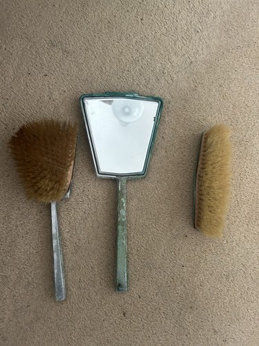 Old mirror and brush set - old,