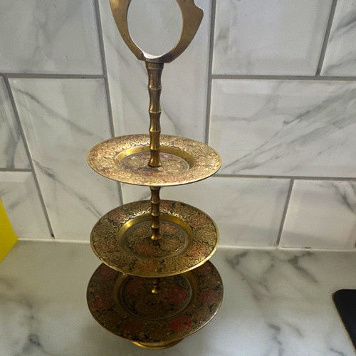 Vintage tier round metal - round,