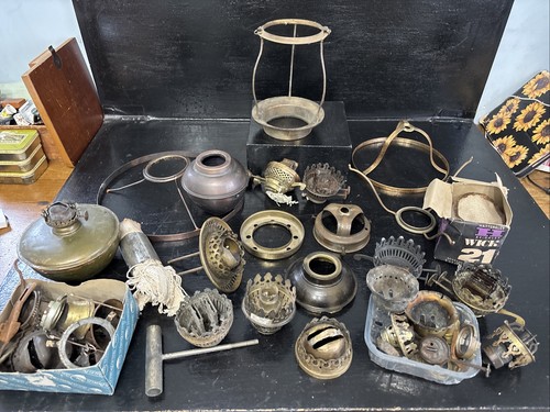 Antique job lot oil lamp - job, of