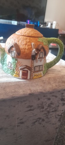Tea pot christopher wren - pot,