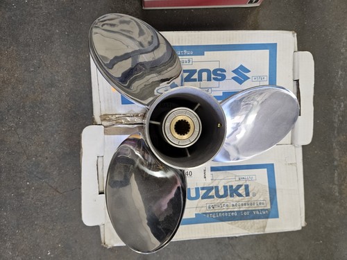 Suzuki propeller 150 300 hp - suzuki,