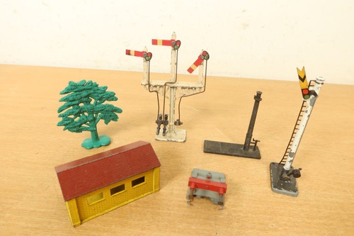 Vintage metal train - metal, layout