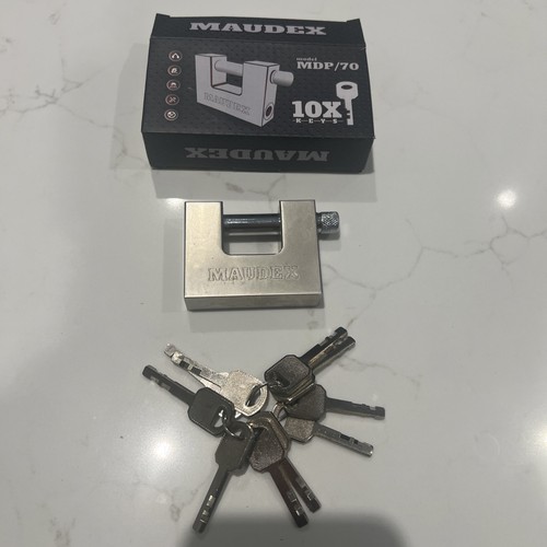 Heavy duty padlock container - duty,
