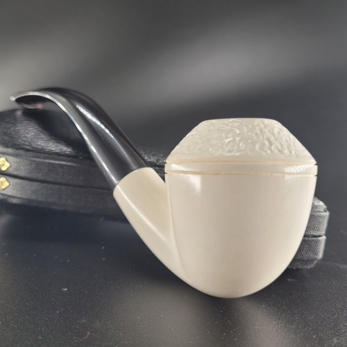 Premium smooth bulldog