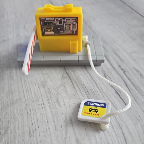 Tomy tomica hyper - hyper, parking