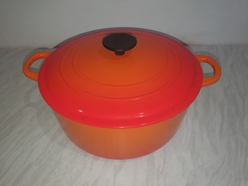 Creuset casserole dish - le,
