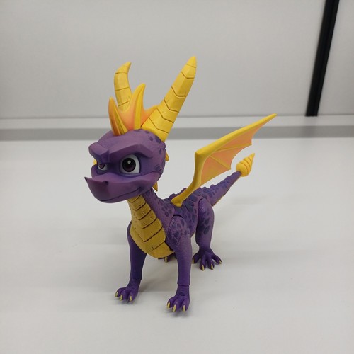 Spyro the dragon action figure - action,