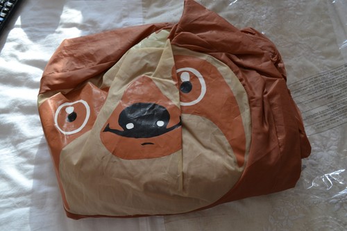 Inflatable hugging sloth - inflatable,