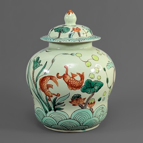 Antique chinese famille - antique, verte