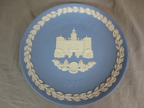 Wedgewood christmas plate 1978 - christmas,