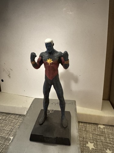 Captain marvel eaglemoss - captain,