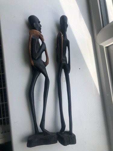 Carved wooden figure - , figurine