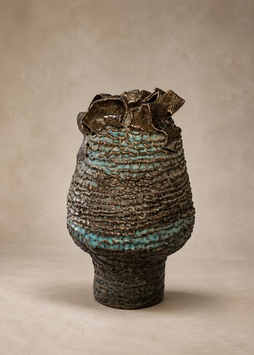 Large studio pottery - large,
