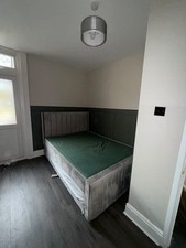 double bed with trundle