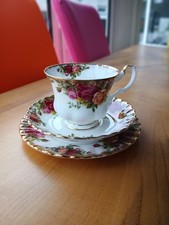 Royal Albert Old Country Roses