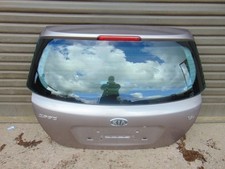 Kia Ceed tailgate boot lid