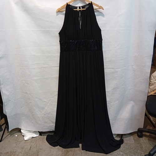 Richards black halter maxi - black,