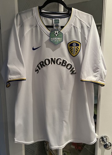 Leeds united 2000 home - 2000-02,