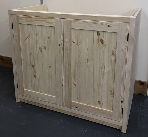 Pine traditional style door - style,