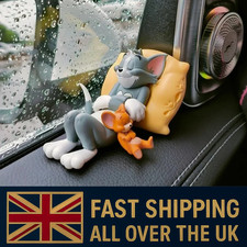 Tom and Jerry Cartoon Figurines Cute Cat Mouse Ornaments Desk Home Decoration
