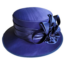 Ladies navy blue hat, BNWT