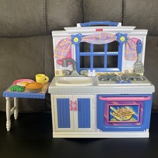 VTG 2004 Fisher Price My Sweet Kitchen Play Set Good Condition As-Is See Photos